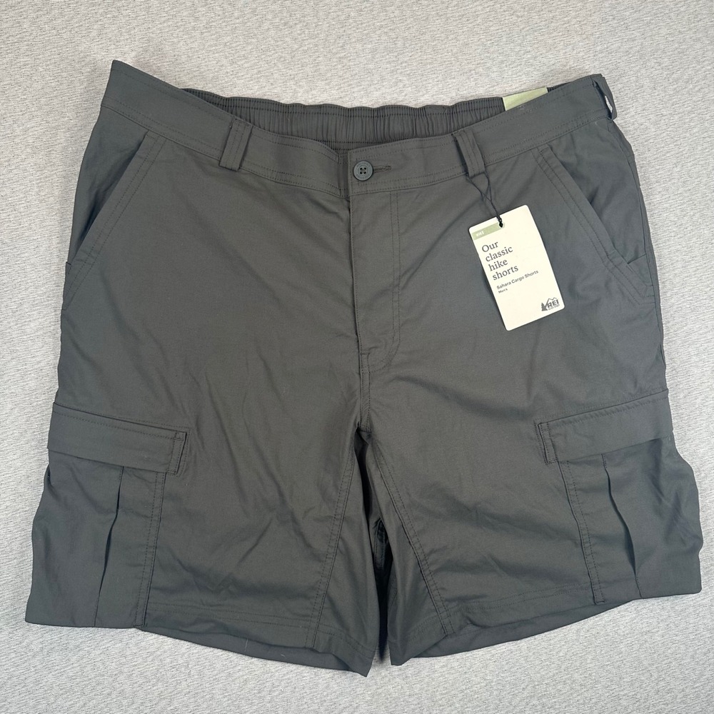 REI Co-op Sahara Cargo Shorts Mens 40 Pirate Black Hiking Water Repellent NEW